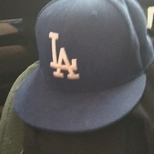 Boonbox specker and L.A cap 🧢 men $100.